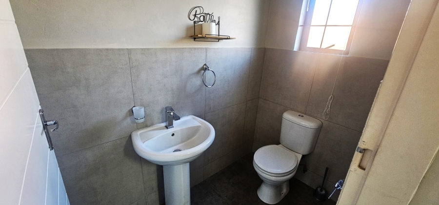 To Let 3 Bedroom Property for Rent in Cashan North West